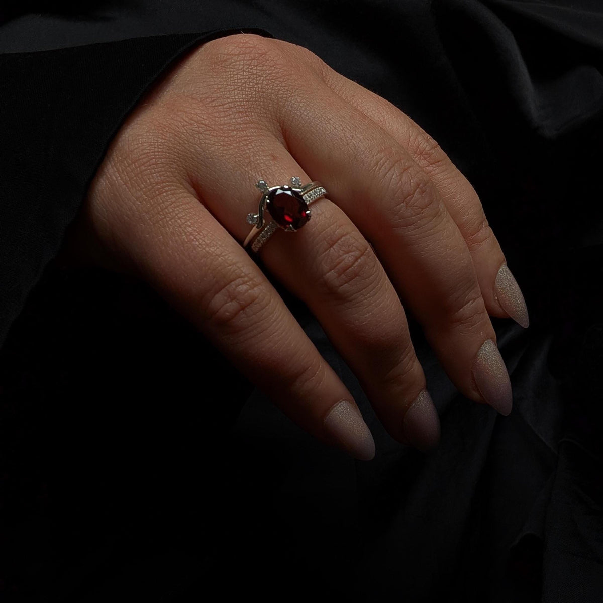 Gothic garnet and white topaz ring size 7 | 925 sterling silver *Seconds*