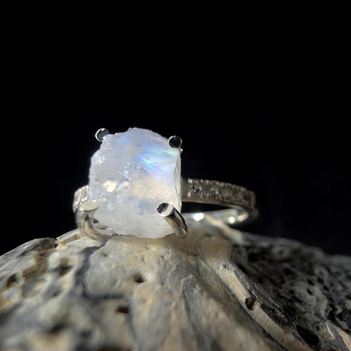 Raw natural rainbow moonstone and white topaz ring | 925 Sterling Silver