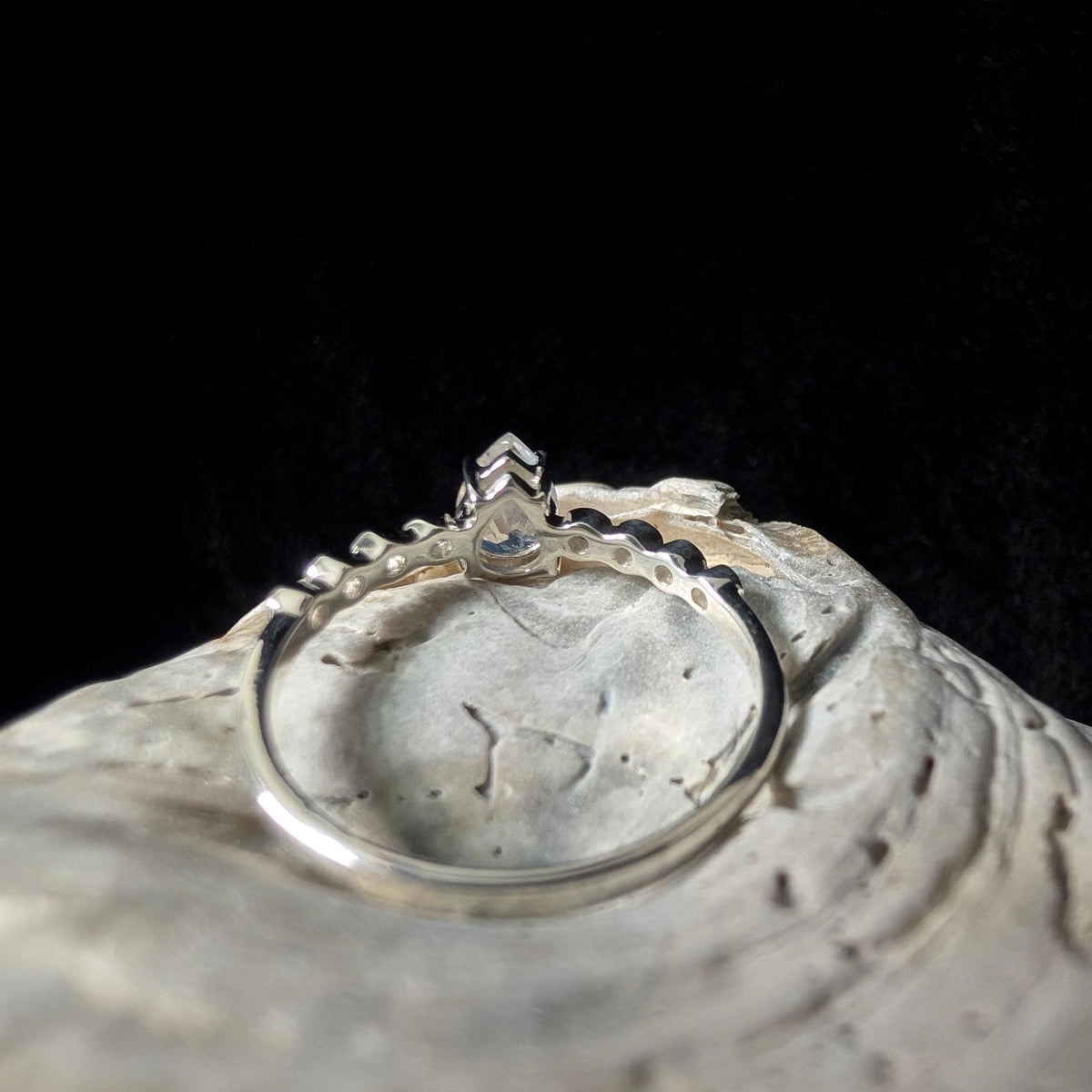 Statement rainbow moonstone and white topaz ring | 925 Sterling Silver