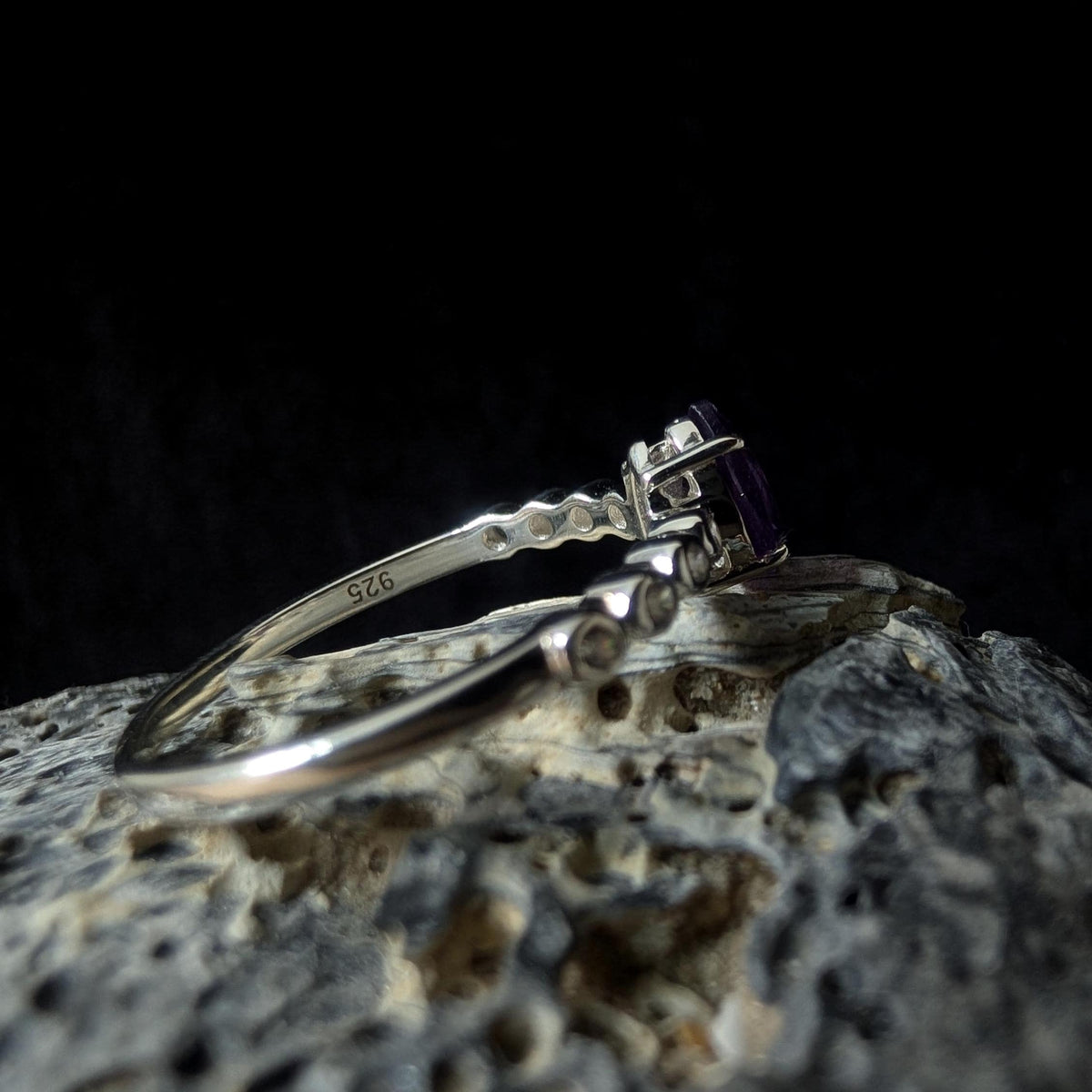 Statement amethyst and white topaz ring | 925 Sterling Silver