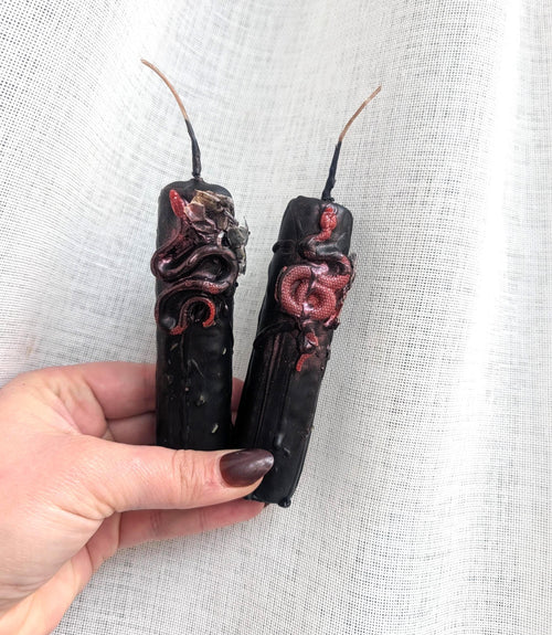 Lilith devotion candle | Goddess altar beeswax candle