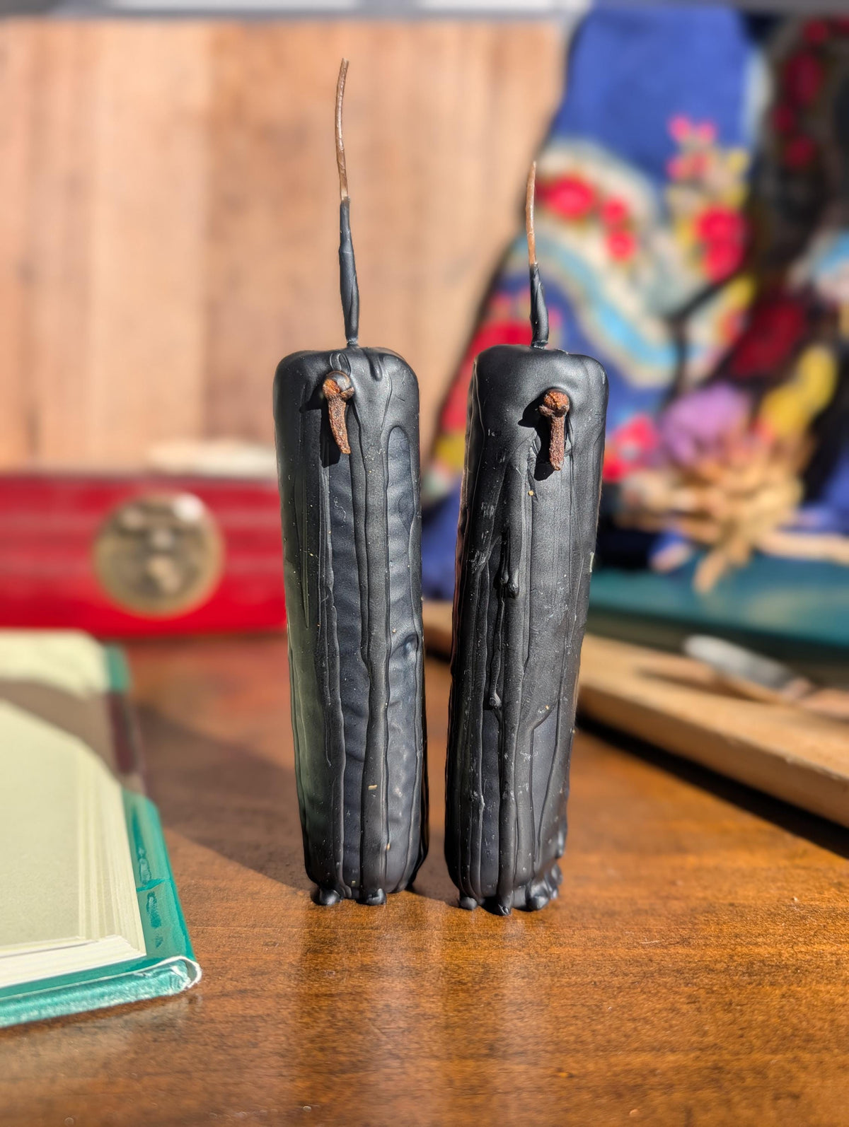 Witch's ward ritual beeswax candle | Protection altar candle