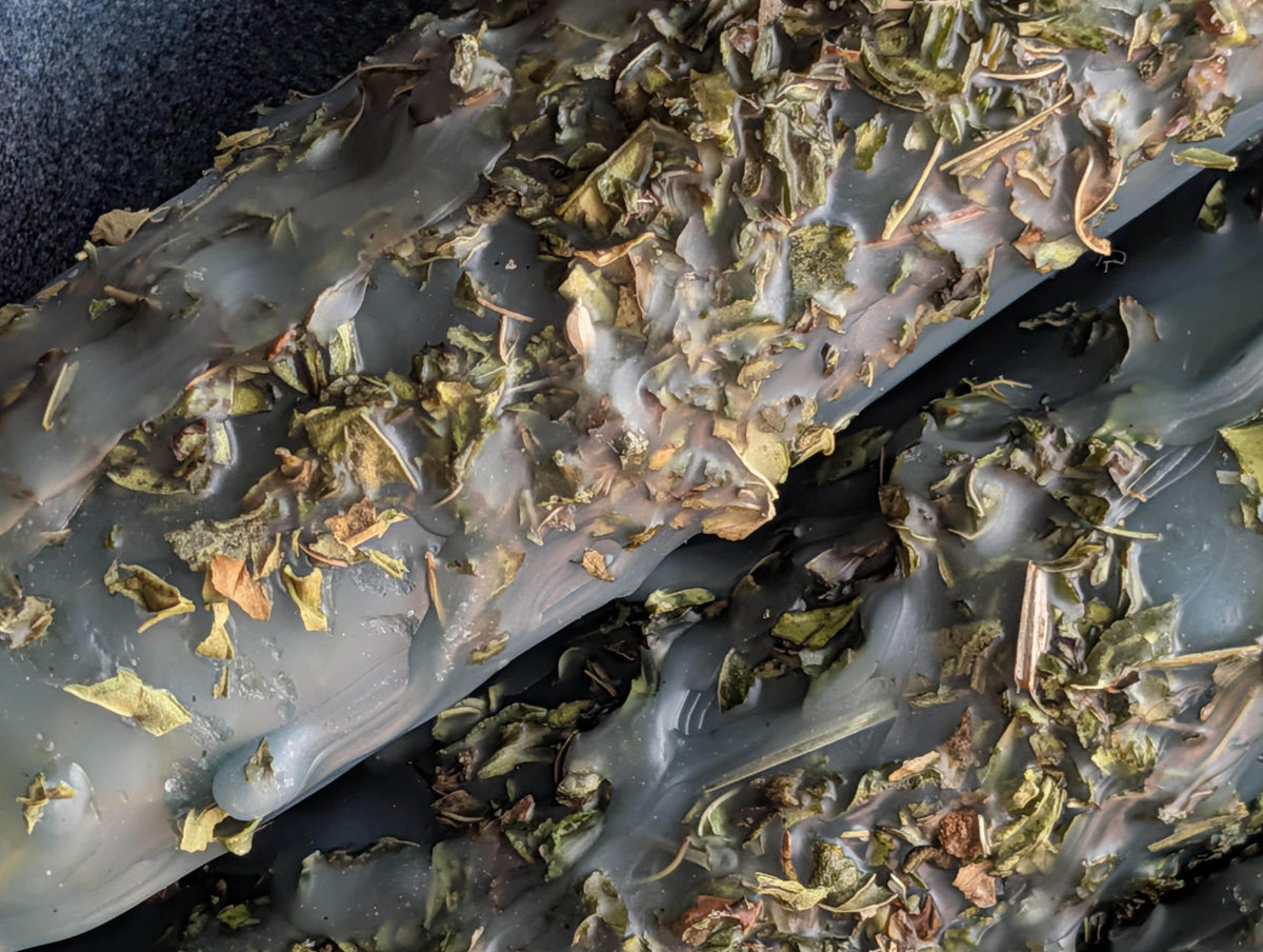 Clear Mind ritual beeswax candle | Mental clarity altar candle